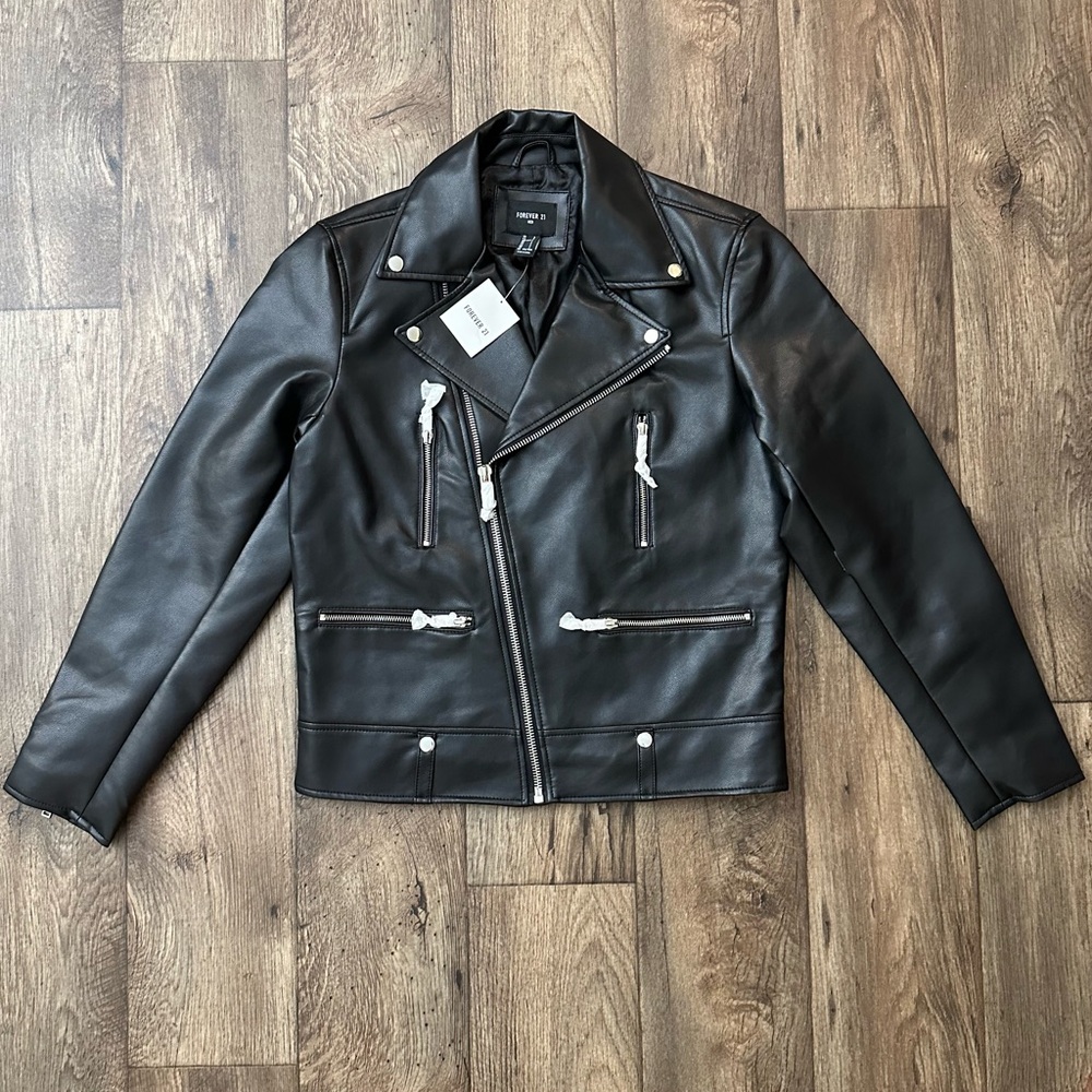 Forever 21 Faux Leather Moto Jacket Black with Silver Zippers Men’s Size S
